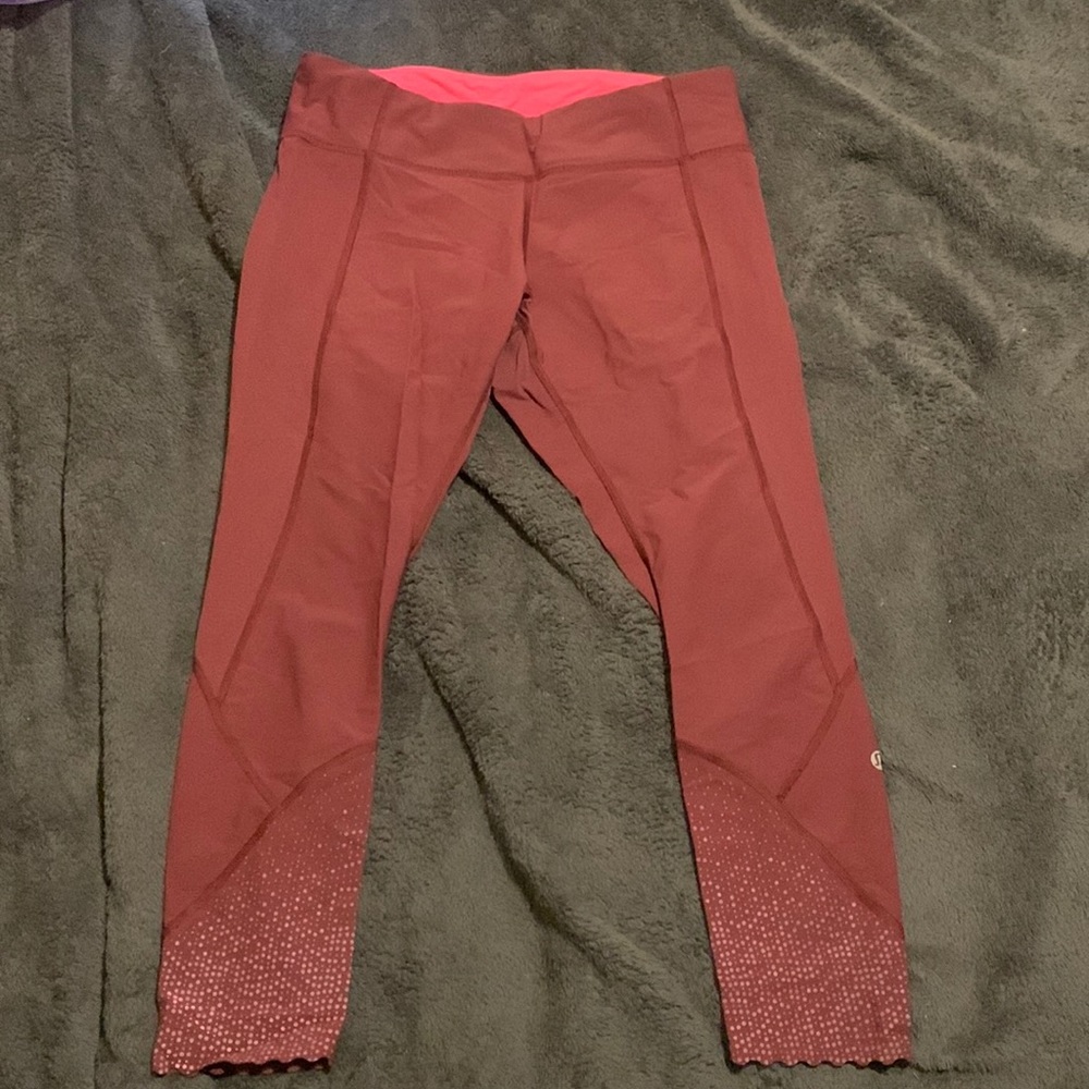 Lulu lemon Maroon Cropped Leggings